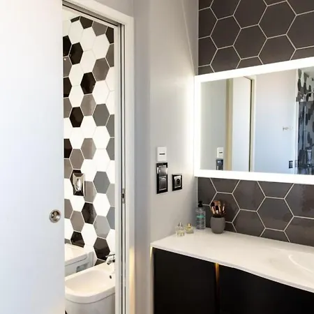 Magnifique Maison Individuelle Avec Piscine Langogne